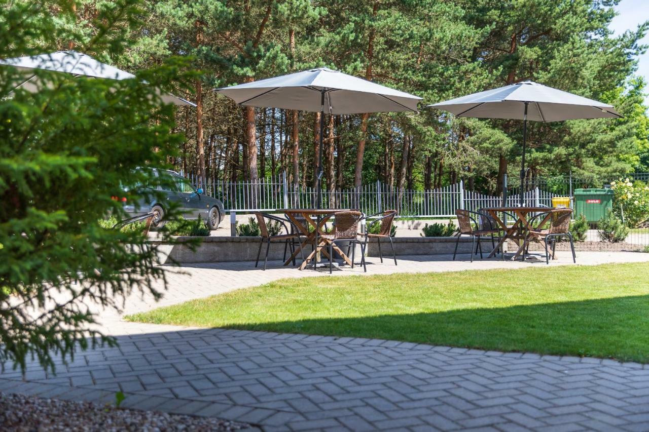Hotel A.V. Namai à Palanga Extérieur photo