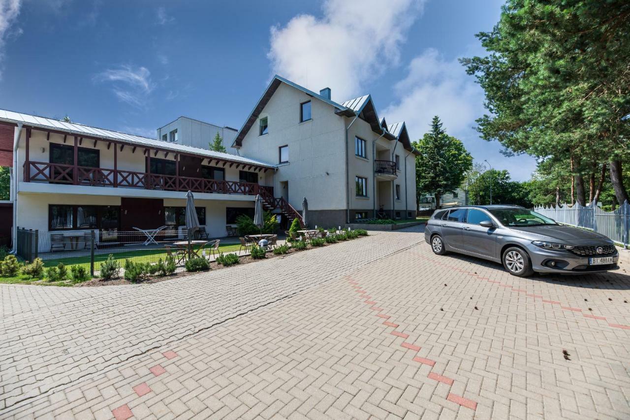 Hotel A.V. Namai à Palanga Extérieur photo